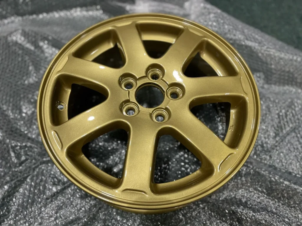 arany porfestett felni