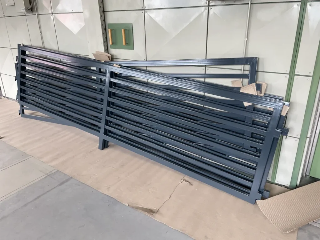 porfestett kerítés elem