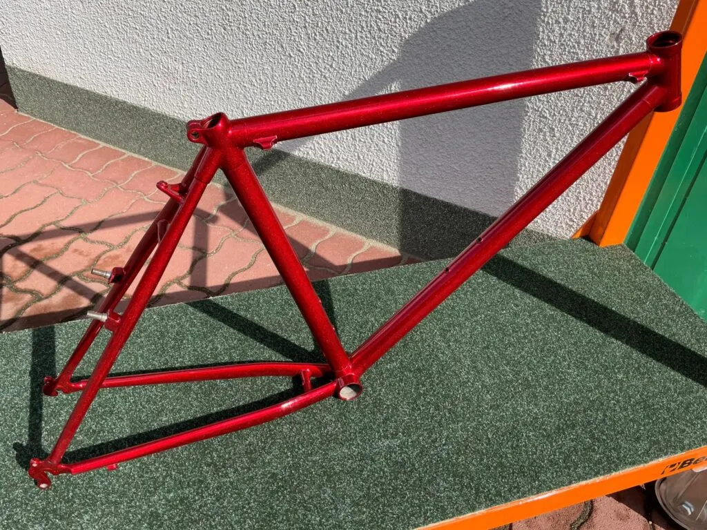 szinterezett kerékpárváz